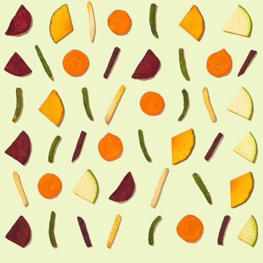 Chips di Verdure essiccate croccanti con barbabietola