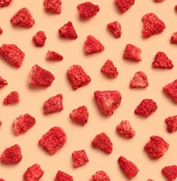 Fragola liofilizzata a cubetti